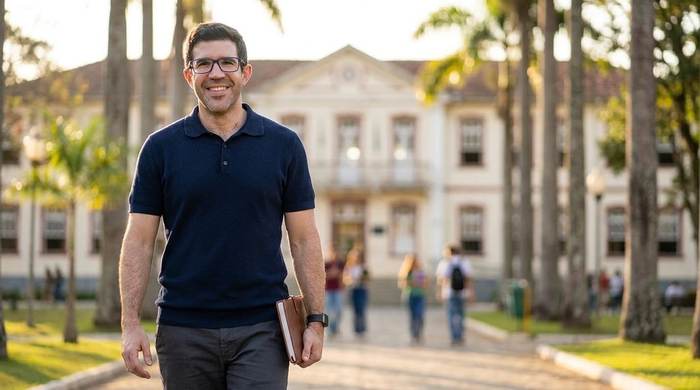 Bruno Lopes no campus da UFV